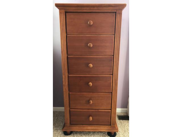 6 Drawer Tall Dresser In Willoughby Lake County Ohio Wake