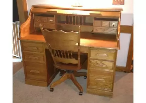 Oak rolltop Desk
